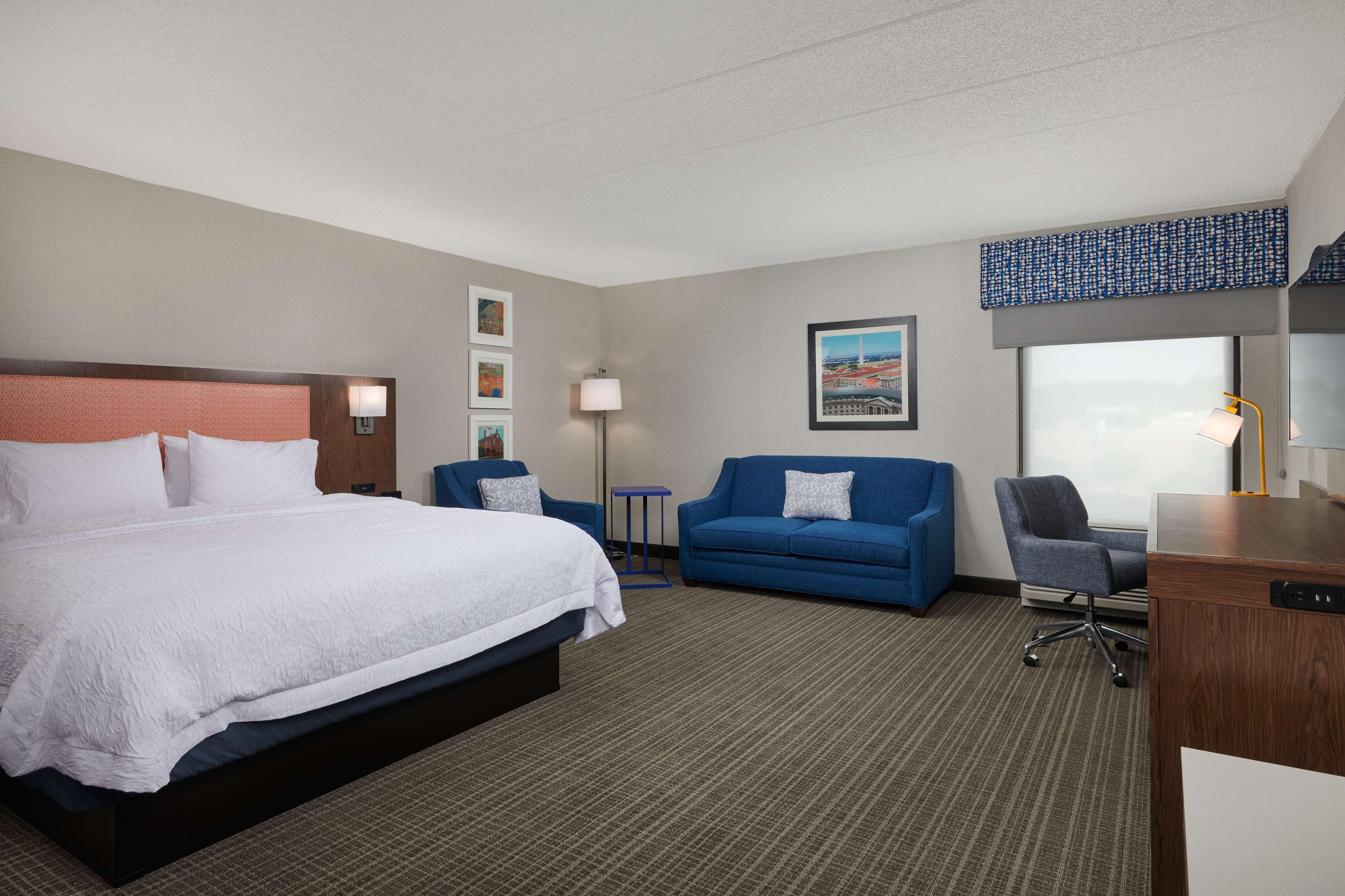 Hampton Inn Fairfax City Buitenkant foto