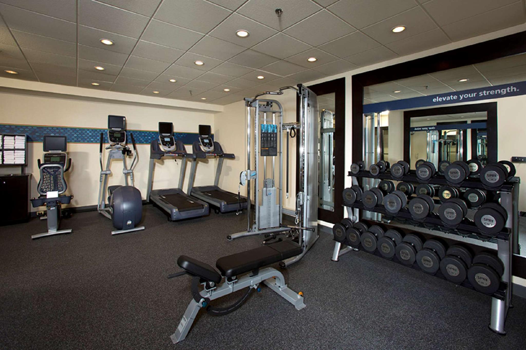 Hampton Inn Fairfax City Buitenkant foto