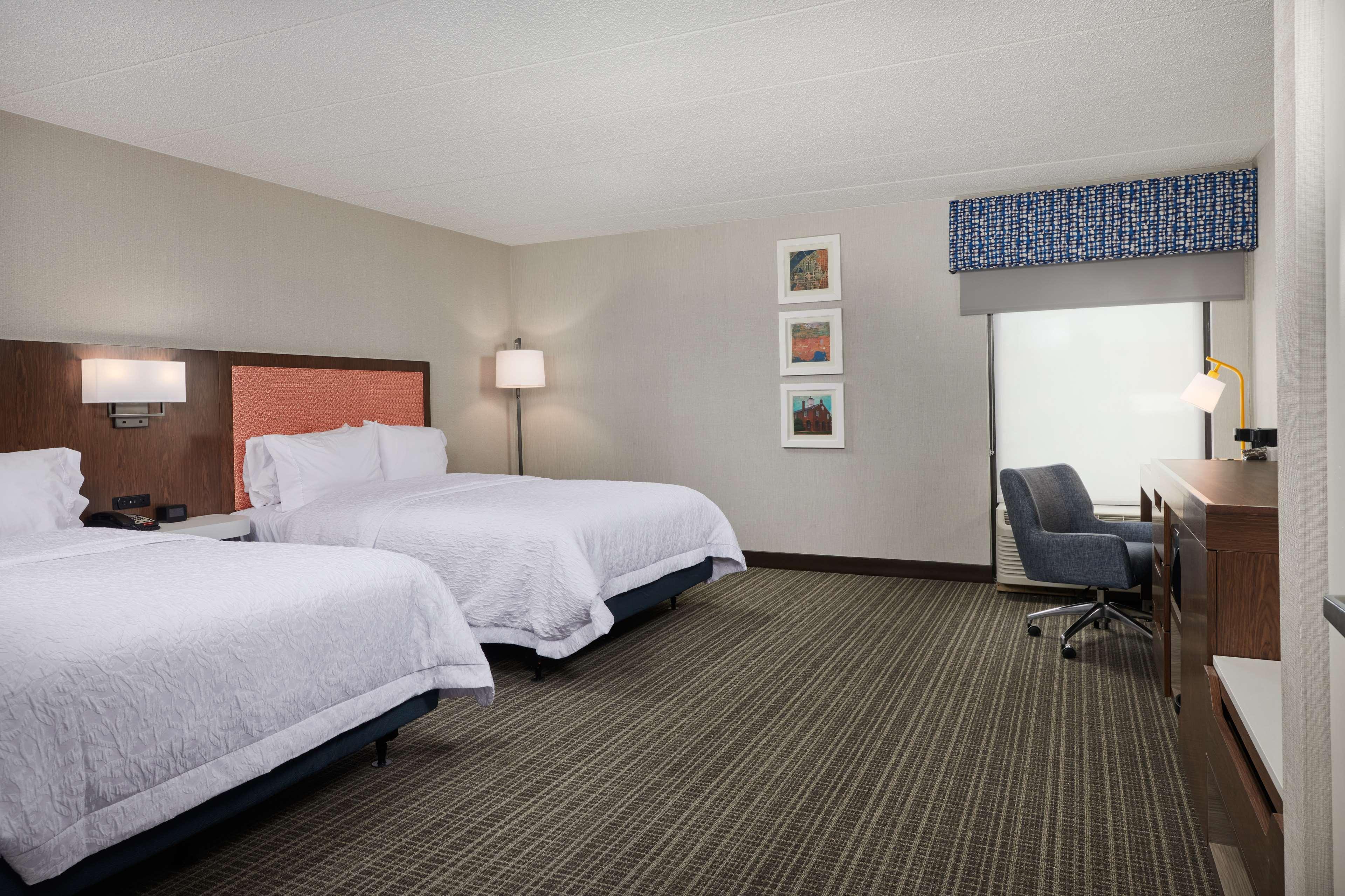 Hampton Inn Fairfax City Buitenkant foto