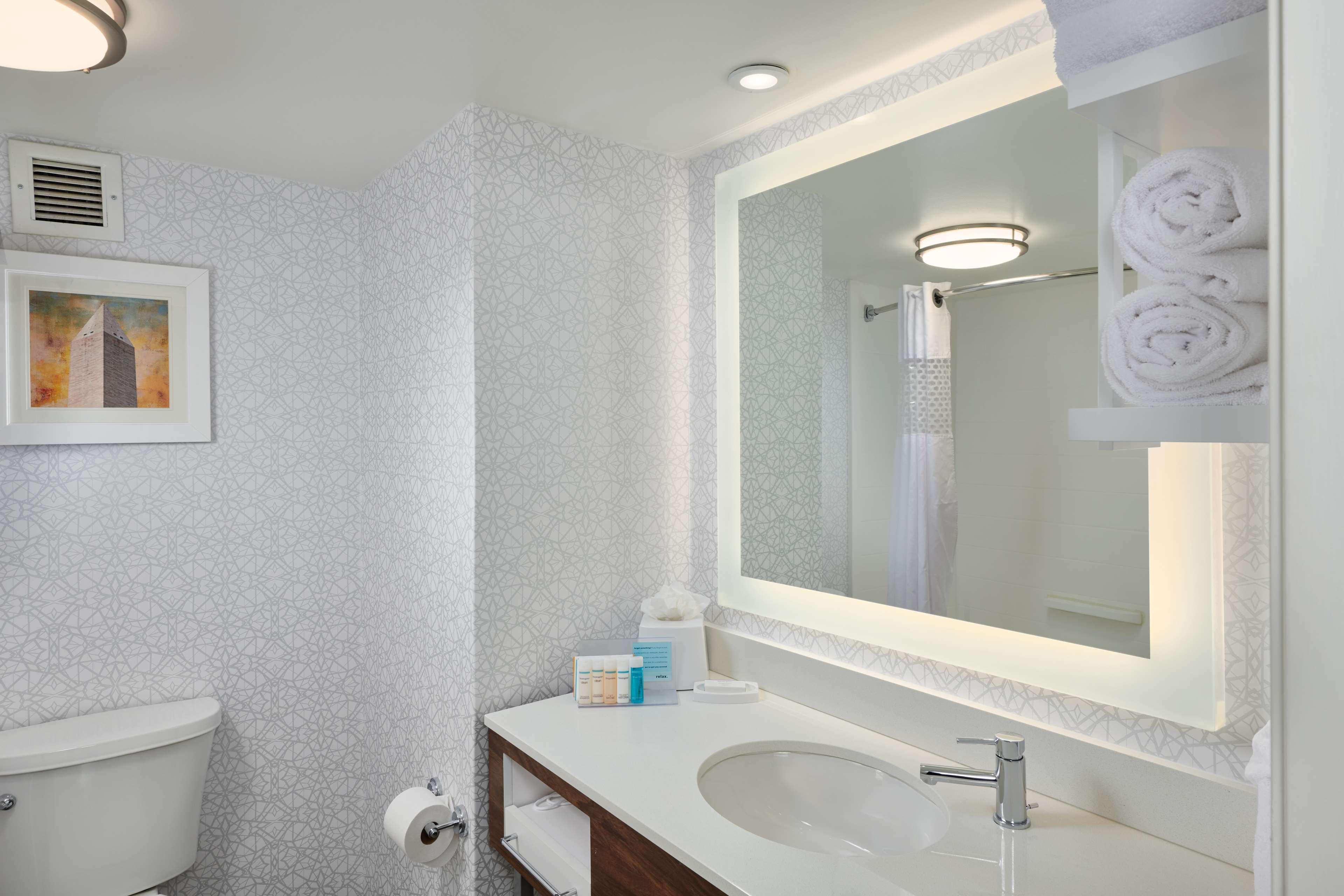 Hampton Inn Fairfax City Buitenkant foto