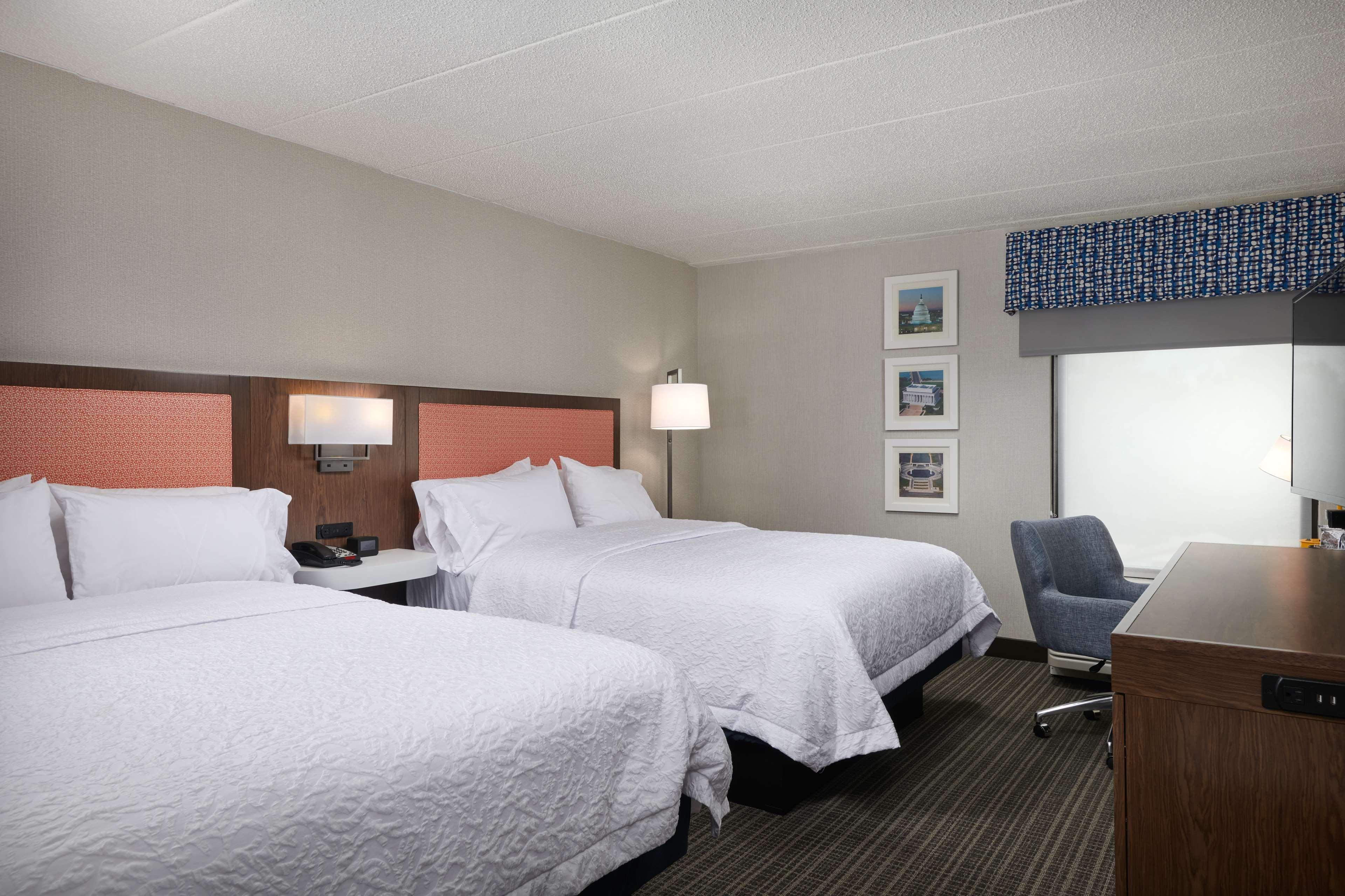 Hampton Inn Fairfax City Buitenkant foto