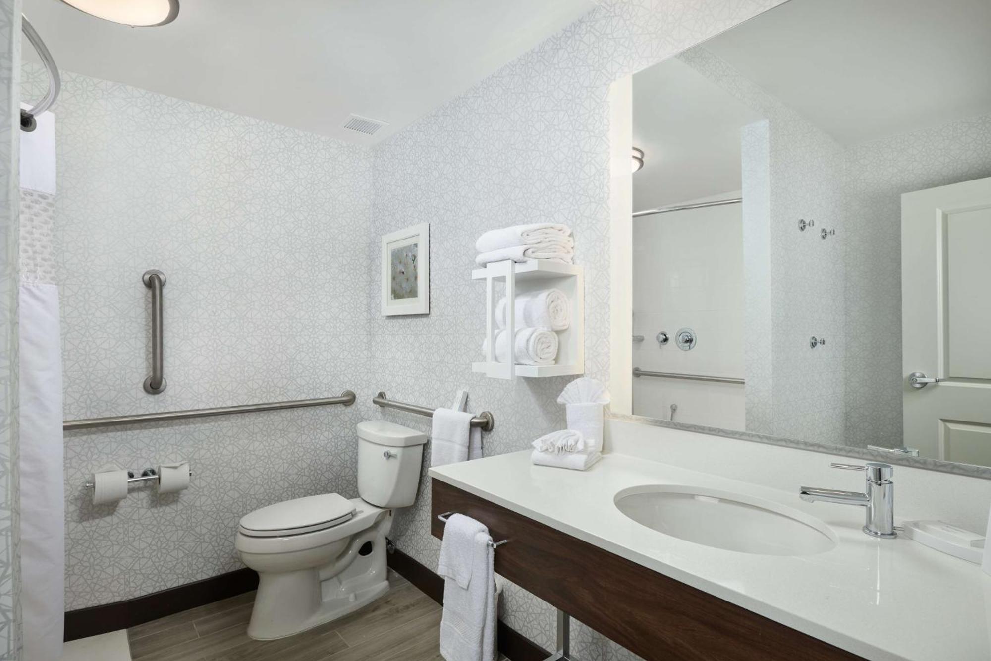Hampton Inn Fairfax City Buitenkant foto