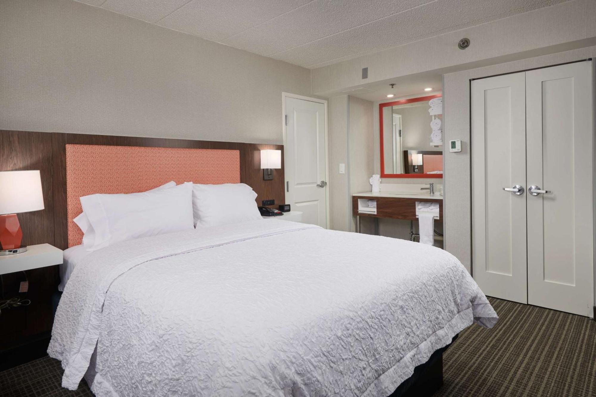 Hampton Inn Fairfax City Buitenkant foto