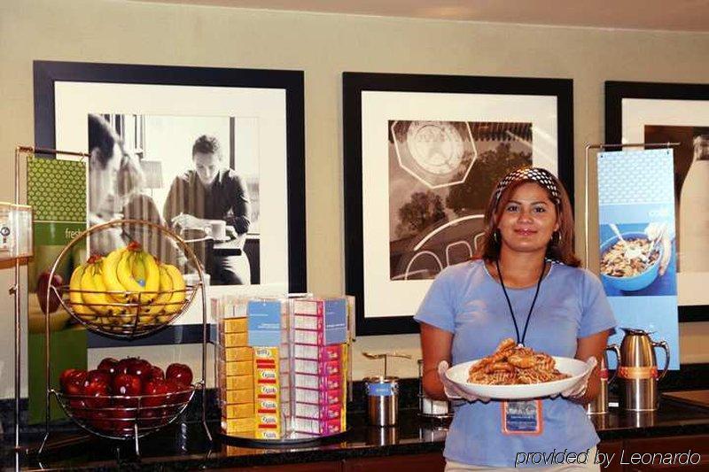 Hampton Inn Fairfax City Restaurant foto